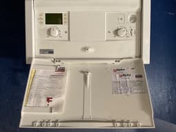 Bosch Gasfyr + Bosch Vandbeholder 60 Liter
