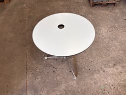 Rundt cafebord