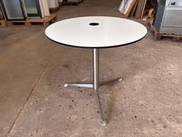 Rundt cafebord