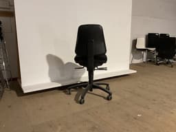 Sort Kinnarps FreeFloat 6110 kontorstol