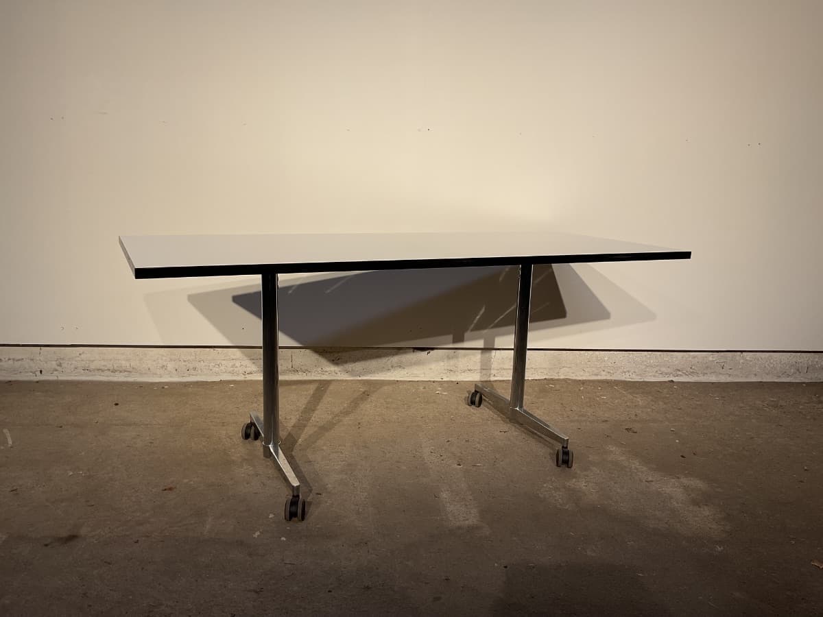 Kusch co. Bord m. Hjul