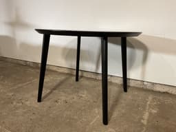 Spisebord Lisabo fra ikea