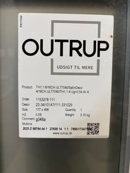Hvidt matteret outrup vindue nyt