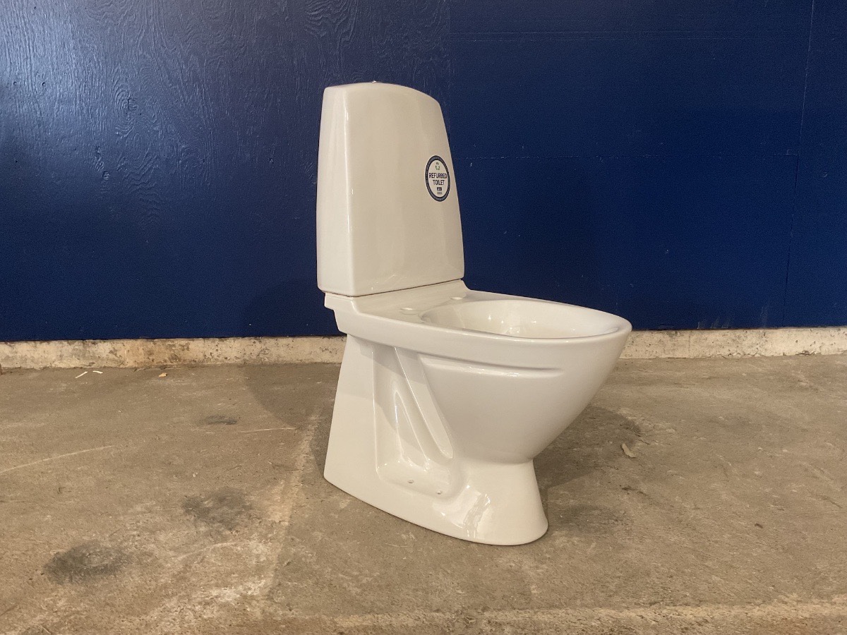 Refurbed Ifö Sign Toilet — leverandørfoto fra Jensen Genbrug