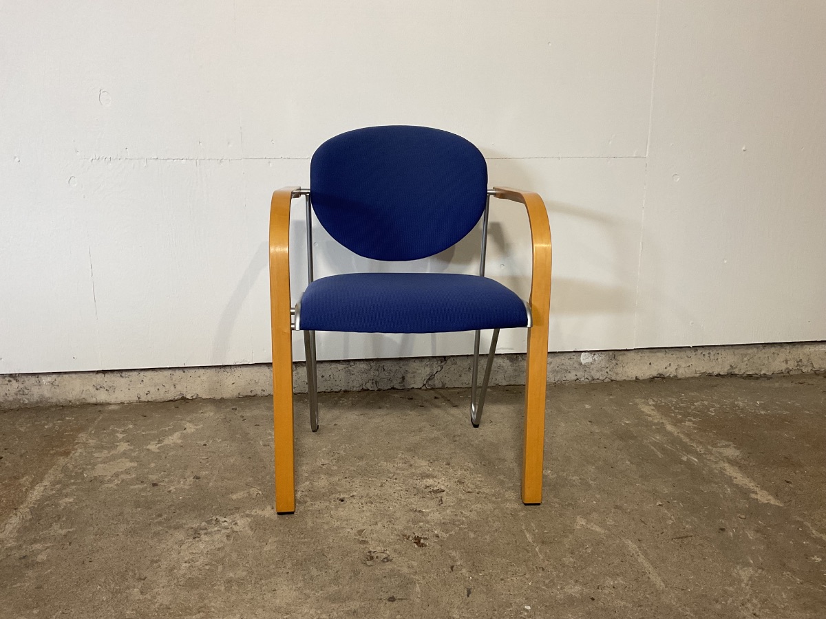 Four design arm stole — leverandørfoto fra Jensen Genbrug